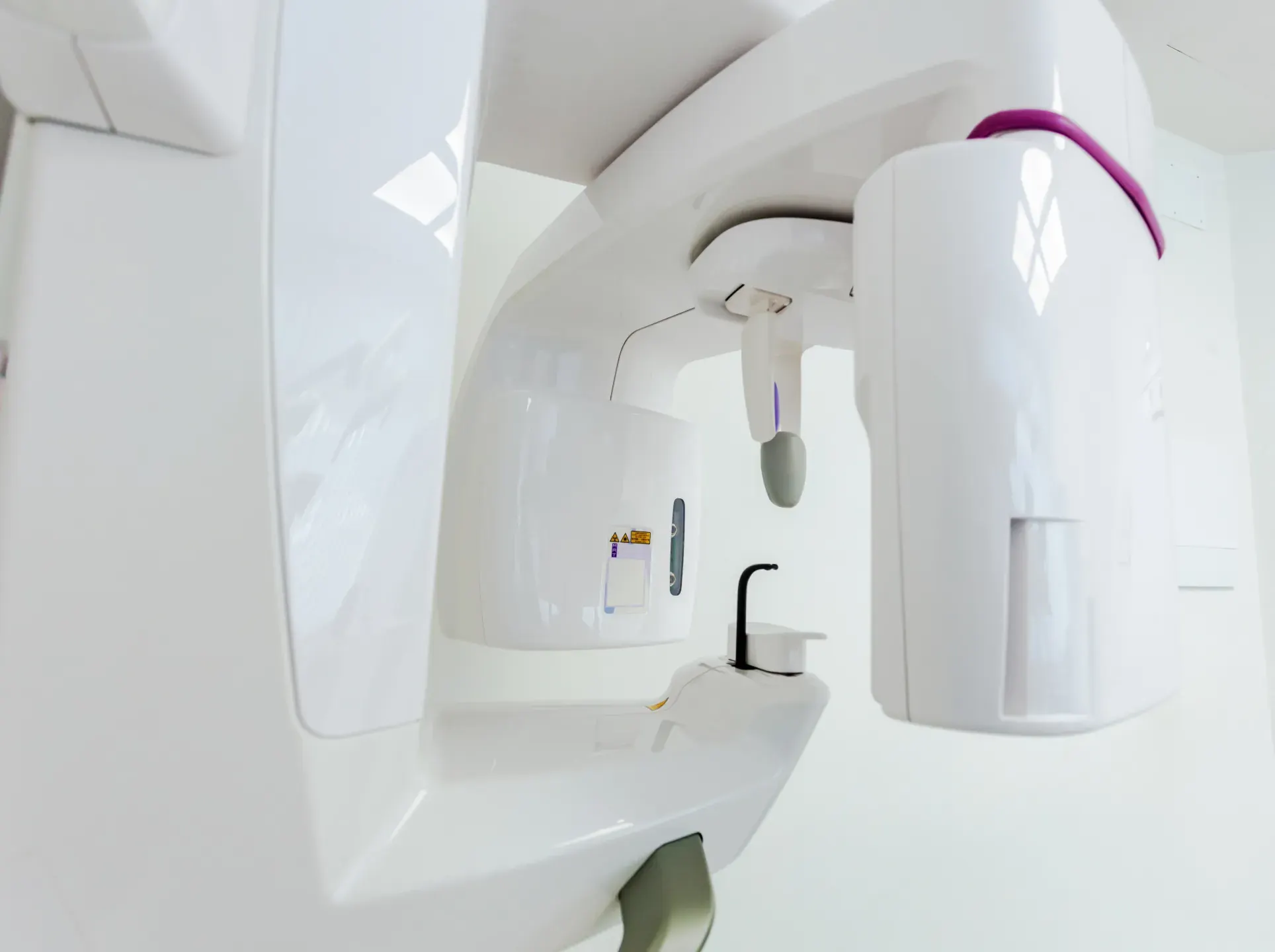 Cone beam CT dental imaging unit